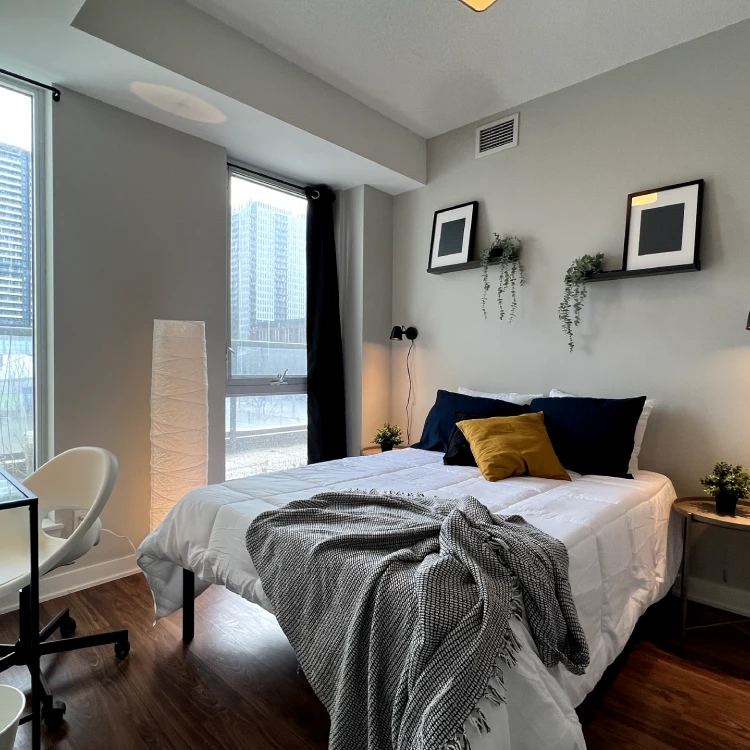 dormitorio principal amueblado en Toronto